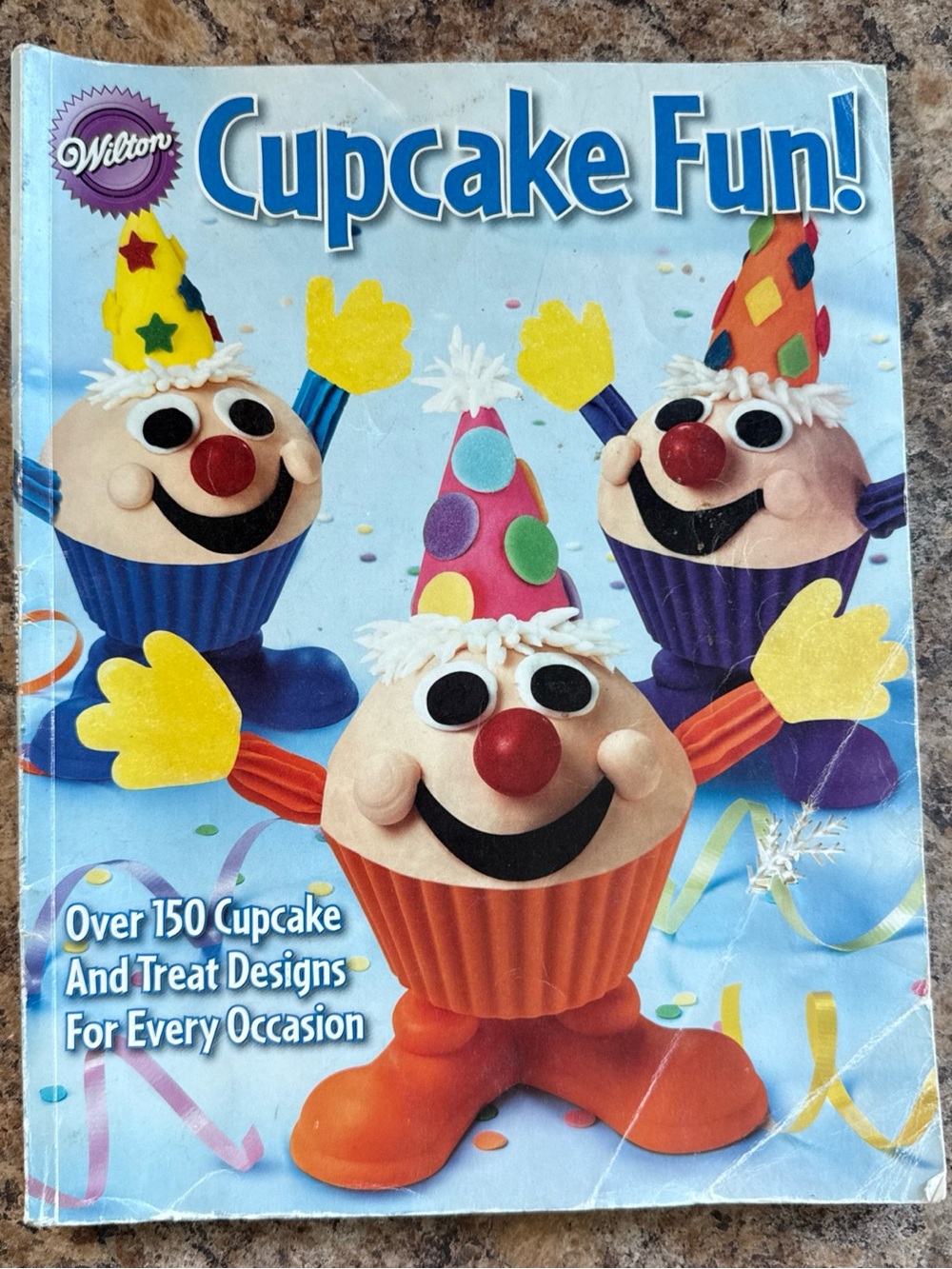 Wilton Cupcake Fun! Cookbook - Blue, Red, Yellow, Purple, Orange